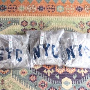 3 Brand new NYC sweat shirts. 1 for 22 or all 3 for 60.